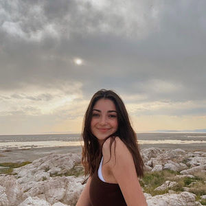 Meet your Posher, Isabelle